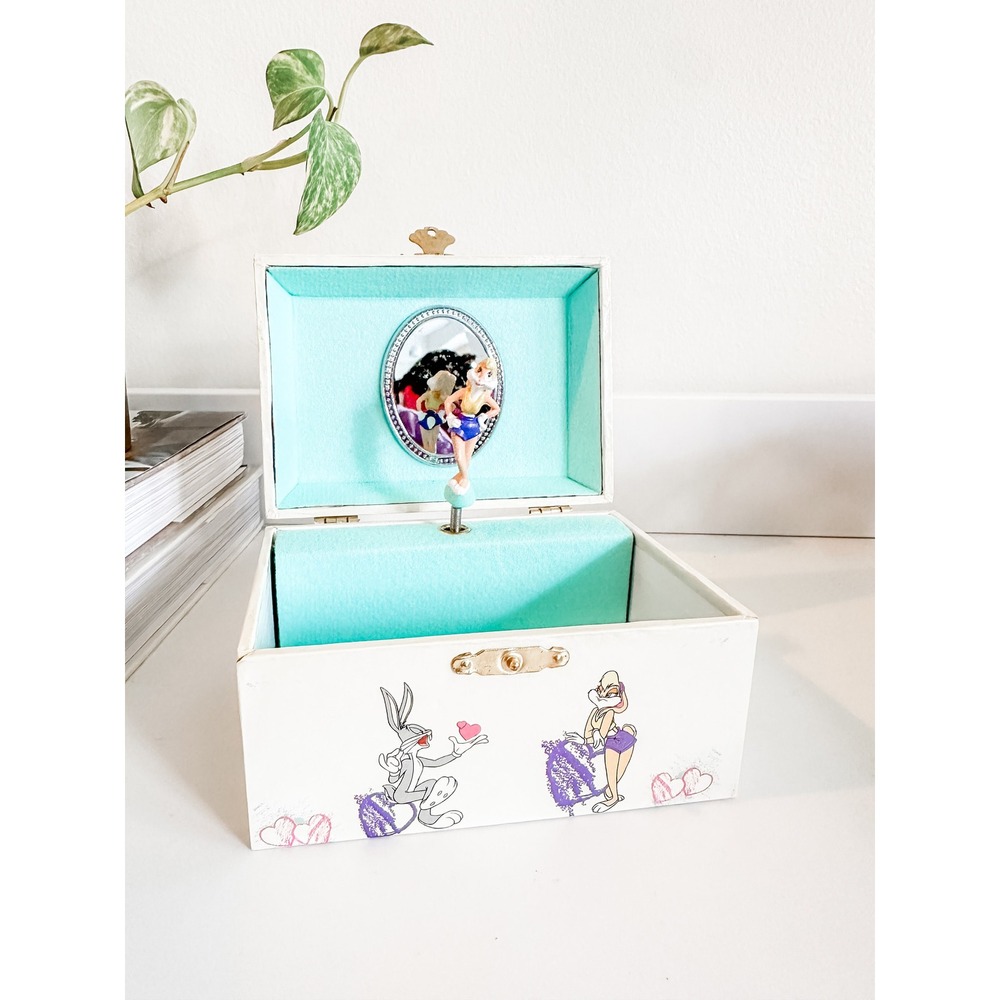 Vintage Looney Tunes Jewelry Music Box
